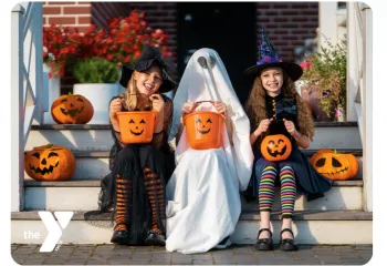 Picture of kids in costumes on halloween.